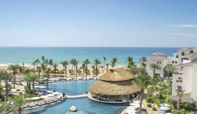 Cabo Azul | Hilton | Lux Resort | Concierge | Pool