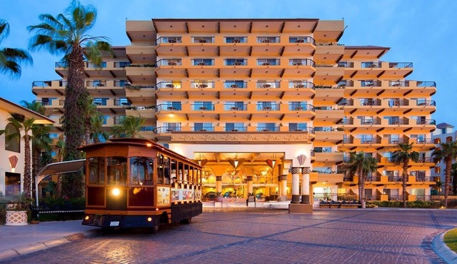 CABO BEACH RESORT & SPA, 1 bedroom ocean view suite in fabulous Cabo San Lucas!