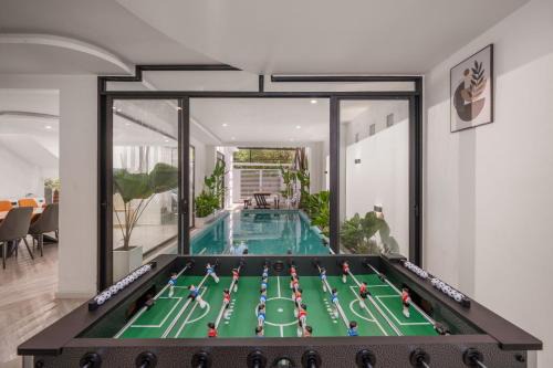 Cam On Luxury Pool 4BR Villa by the Beach, Free Airport Pickup