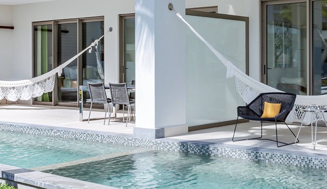 Cancun GARZA BLANCA Resort SWIM UP suite 2br/3ba. ALL-INCLUSIVE option. Butler.