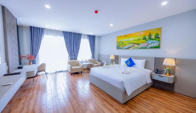 Cannes Ben Tre Hotel