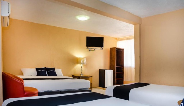 Capital O Hotel Dos Mares, Cabo San Lucas