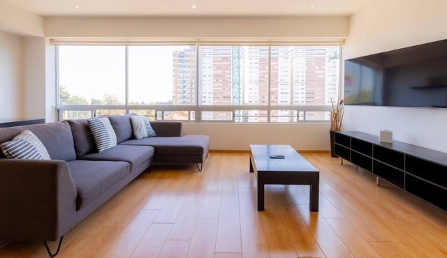 Capitalia | Renovated 2BR in Santa Fe’s Heart
