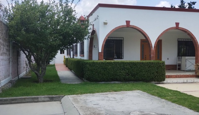 Casa/Asador/Chimenea, Amueblada, a Solo 7 km de las Pirámides de Teotihuacán in San Martín Centro