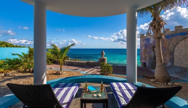 Casa Cielo, 2 BR Oceanfront Villa