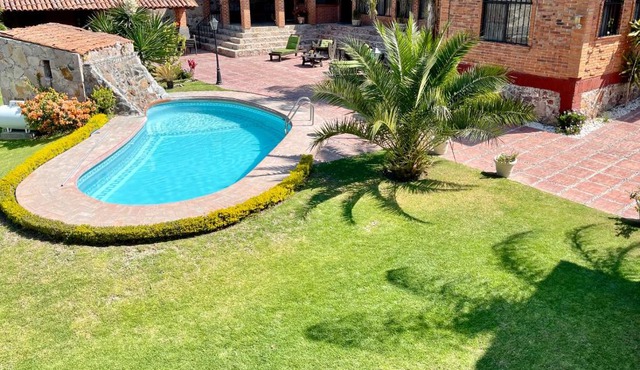 Casa de campo para 21 personas con alberca y caldera