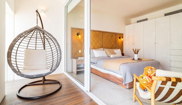 Casa Flor- Opulent, Secure, Serene Central Cabo Condo, Pool Views!