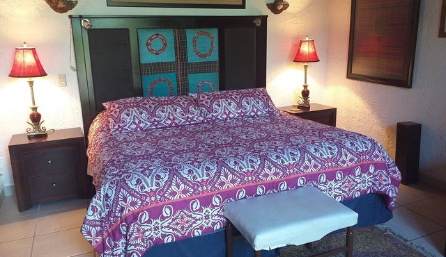Casa Flores Bed & Breakfast