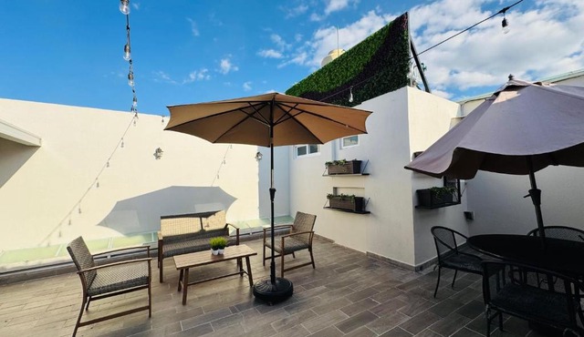Casa Jacaranda Business Lodge 7 Suites Cowork Terrace in Irapuato