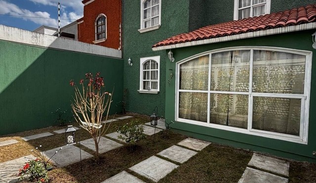 Casa Josie - Queen Room, Upper Floor in Pachuca de Soto