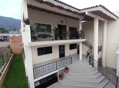 Casa Lago de Luz