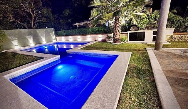 Casa Las Velarias Hermosa, Lujosa, Equipada con Acceso al Lago de Teques in Tequesquitengo