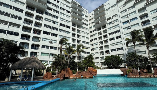 Casa Lily - Beach Front Condo
