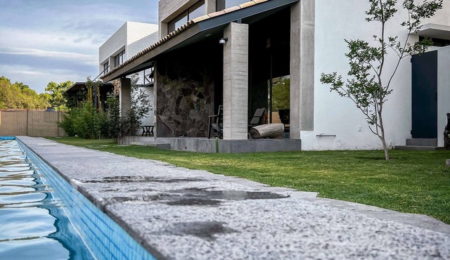 Casa Loft Cerca del Centro de Tequisquiapan con Terraza Frente a la Alberca