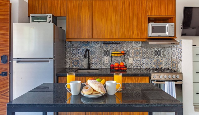 Casa Loro Azul unit 1 New complex, Rooftop Pool 1BD Studio for rent in 5 de Dici