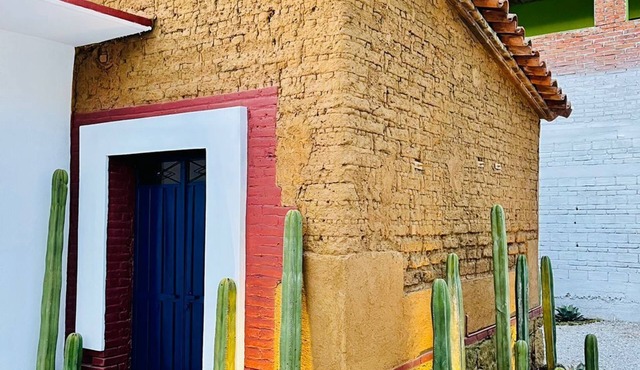 Casa Lula is a nice centrally located house, close to everything. in Tlacolula de Matamoros