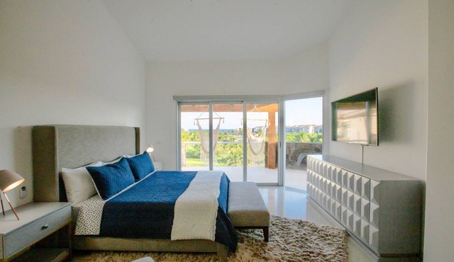 Casa Mar Penthouse Condo Mareazul