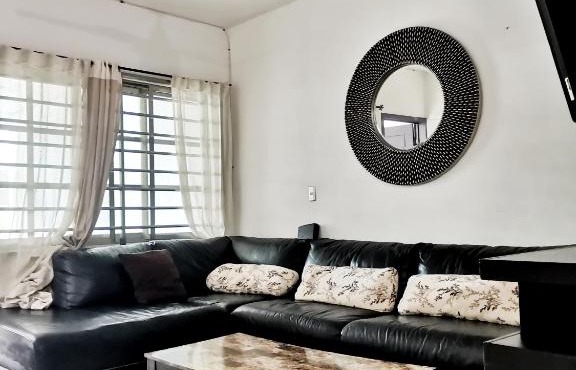 Casa Tunich, con 2 habitaciones, 2 baños y cochera