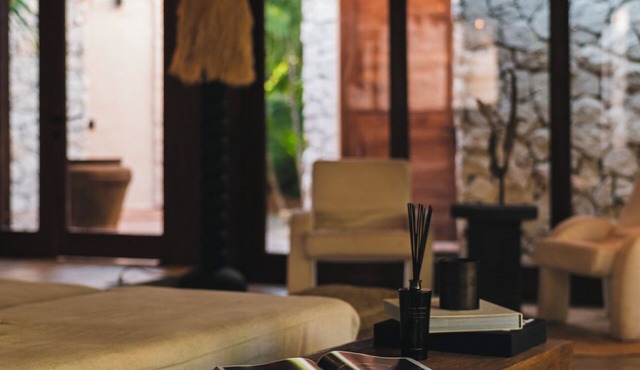 Casa Xik´Nal, Sustainable Luxury Villa in Sian Kan