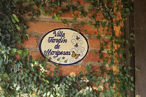 Casita Jardin de Mariposas El Tuito
