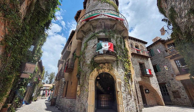 Castello di Carlo - Suite Carlo IV in Val'Quirico