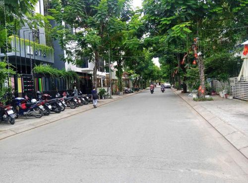 Cat Lai Cozy Homestay