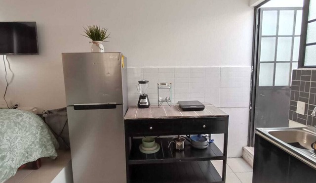 Centrally located apartment with public transportation that takes you all over Guadalajara.