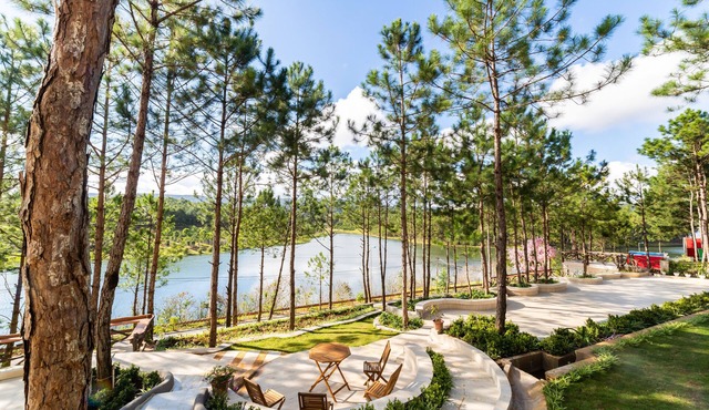 CEREJA Hotel & Resort Da Lat