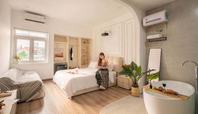 Chạm's Hotel & Homestay