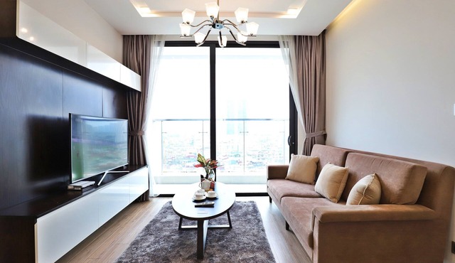 Charming 2 bedroom apartment in vinhomes metropolis