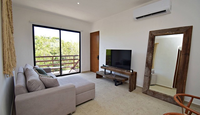 Charming 2-bedroom condo with WiFi, AC in Tulum