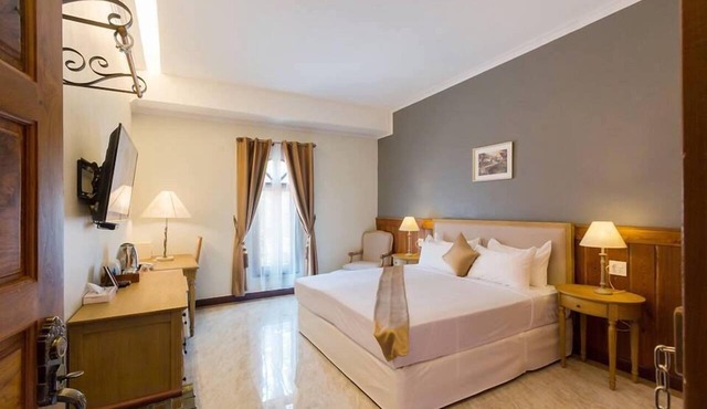 Chateau de Bear Hotel in Nakhon Sawan