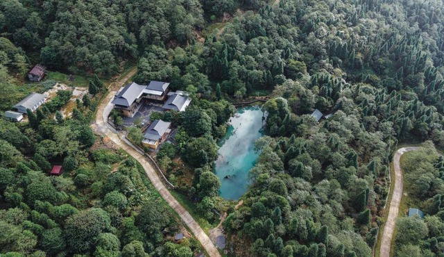 Chiêu Lầu Thi 2402m Lodge Hà Giang