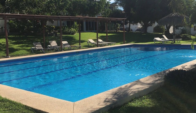 Coastal retreat on one level -2 minute walk to ocean