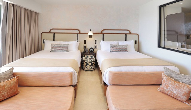 Comfort and Relaxation! Oceanfront, Infinity Pool, Pet-friendly, Free Parking!
