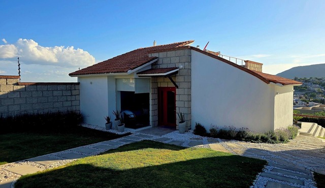 Comfortable, amplia y moderna casa familiar con vista a Pena de Bernal