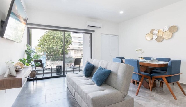 Condo en el Corazón del Turismo: Cerca de la Playa