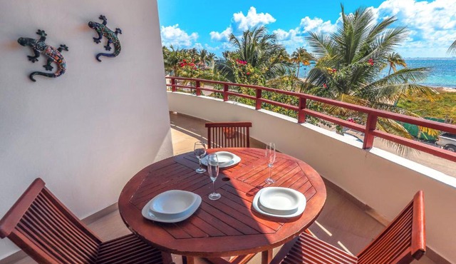 Condo Lolo - Coco Beach Oceanview Luxury Beachfront - At Casa del Mar Condos