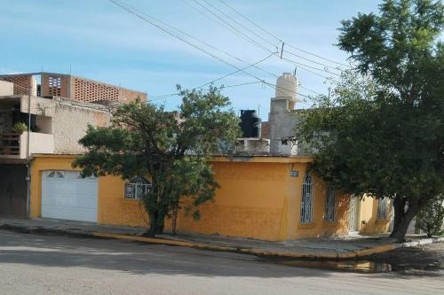 Confortable vivienda entera La Casa Amarilla in Durango