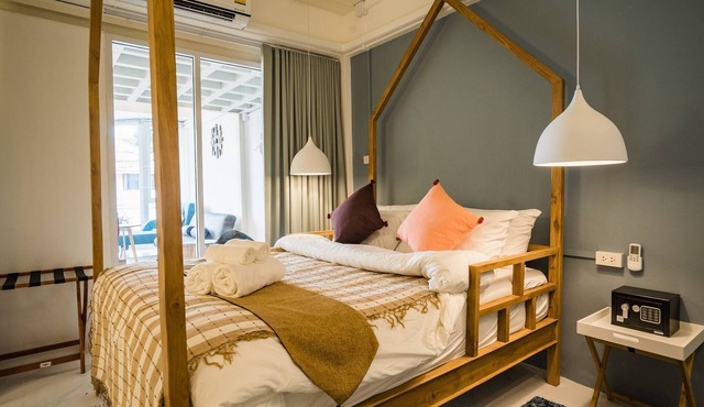 Contemporary Loft in the Heart of Chiang Mai - 5 Mins from Nimman