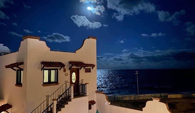 Courtyard Villa "Oaxaca" with a/c and pool 5 min stroll to beach