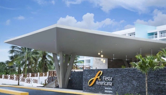 Cozumel | Couples All-Inclusive Getaway | Pool + Beach in Cancun