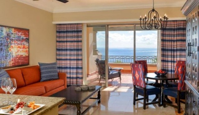 Cozy 1-bedroom resort in enchanting Cabo San Lucas with AC