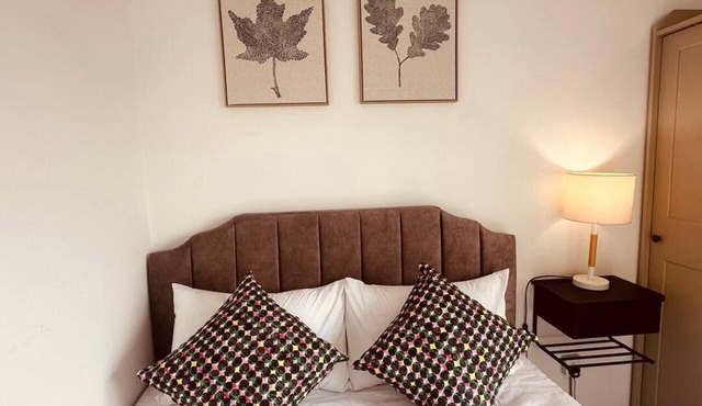 Cozy 2-bedroom apartment near KLCC, TRX, Gleneagles Hospital