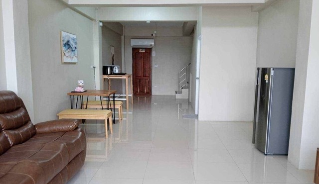 Cozy 2-bedroom building in tranquil Tambon Ngiu Rai with WiFi, AC