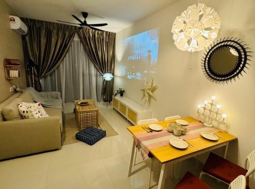 Cozy 2B1R 6pax Condo Forest City 3A-1602