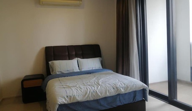 Cozy Arcoris Mont Kiara with 2 Queen Beds