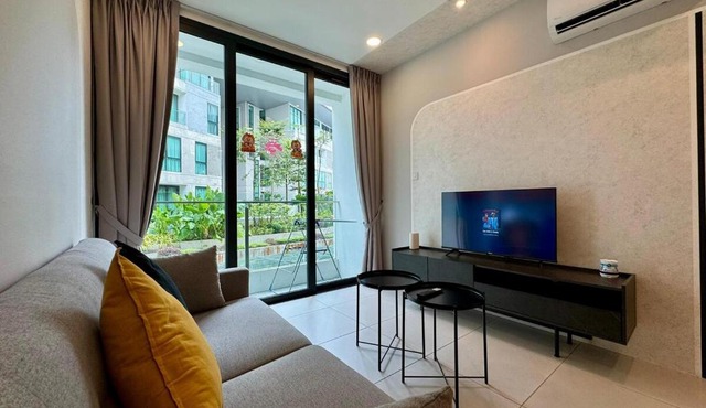 CozyDeLofts 2R2B near galacity, 5pax YPM1306