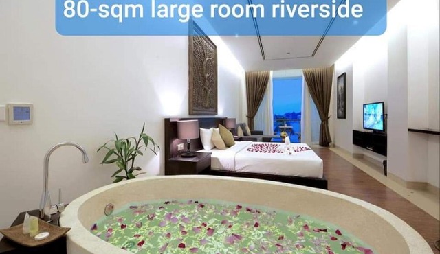Crystal Blue boutique Hotel