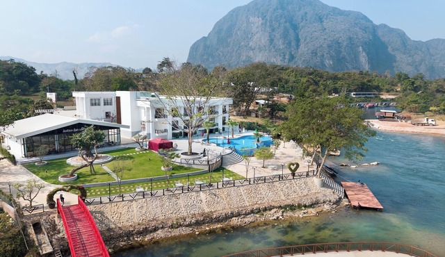 Daoneua Riverside Resort